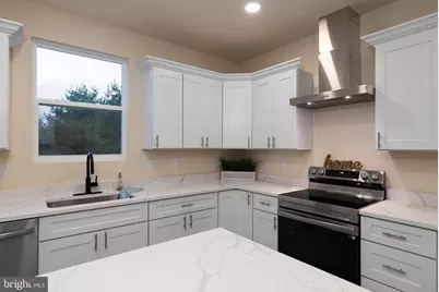 211 Princess Caroline Court, Edinburg, VA 22824 - Photo 11