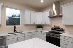 211 Princess Caroline Ct, Edinburg, VA 22824 - Photo 11