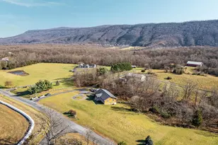 2760 Riverview Dr, Toms Brook, VA 22660 - Photo 59