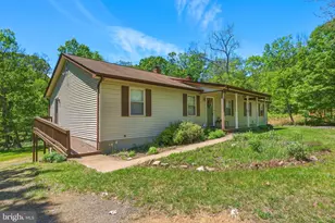 553 Mt of Olives Trail, Fort Valley, VA 22652 - Photo 3