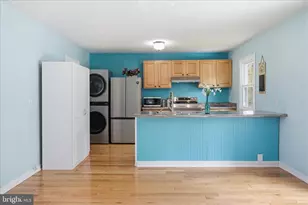 130 N High St, Edinburg, VA 22824 - Photo 11