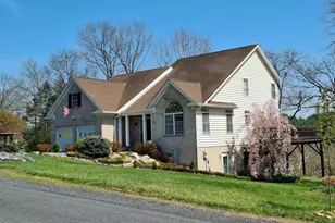 74 Manor Dr, Edinburg, VA 22824 - Photo 1