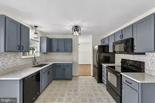 245 Baer Oak Dr, Maurertown, VA 22644 - Photo 7
