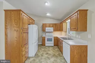 515 Hollingsworth Rd, Woodstock, VA 22664 - Photo 3