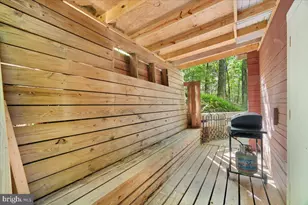 513 Straton, Basye, VA 22810 - Photo 23