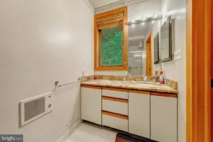 895 Fishers Rd, Toms Brook, VA 22660 - Photo 25
