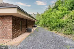 895 Fishers Rd, Toms Brook, VA 22660 - Photo 27