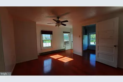 754 S Main Street #4, Woodstock, VA 22664 - Photo 3