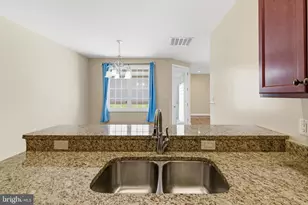 1017 Sun Poppy Ct, Woodstock, VA 22664 - Photo 5