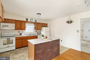 277 Miller Dr, Strasburg, VA 22657 - Photo 3