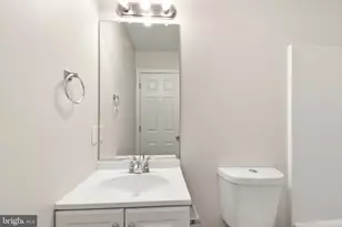 577 Ash St, Strasburg, VA 22657 - Photo 17