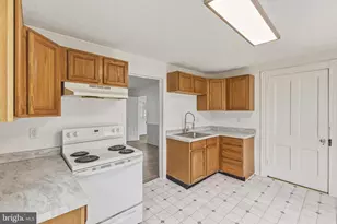 223 W High St, Woodstock, VA 22664 - Photo 3