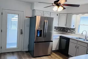 170 N Eberly St, Strasburg, VA 22657 - Photo 3