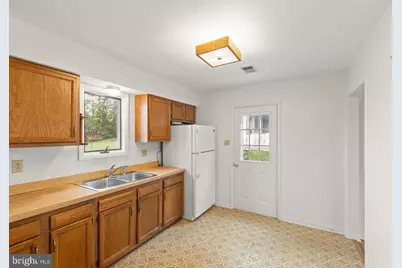 363 Crim Drive, Strasburg, VA 22657 - Photo 5