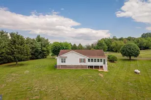 2220 Pine Woods Rd, Quicksburg, VA 22847 - Photo 9