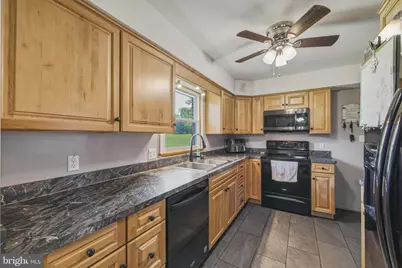 380 E Reservoir Road, Woodstock, VA 22664 - Photo 9