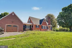 342 W Old Cross Rd, New Market, VA 22844 - Photo 3