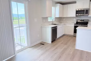 785 Hisey Ave, Woodstock, VA 22664 - Photo 3