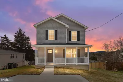 209 East Locust Street, Woodstock, VA 22664 - Photo 1