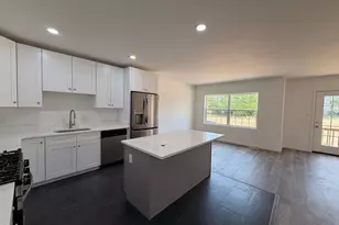 242 Parkside, Woodstock, VA 22664 - Photo 3