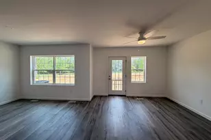 242 Parkside, Woodstock, VA 22664 - Photo 5