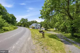 2391 Pine Woods Rd, Quicksburg, VA 22847 - Photo 3