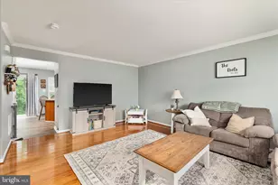 206 Hupps Hill Ct, Strasburg, VA 22657 - Photo 3