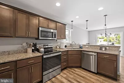 300 Stonewall Street, Strasburg, VA 22657 - Photo 5