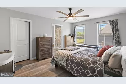 300 Stonewall Street, Strasburg, VA 22657 - Photo 23