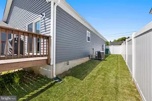 300 Stonewall St, Strasburg, VA 22657 - Photo 33