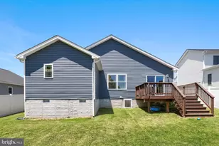 300 Stonewall St, Strasburg, VA 22657 - Photo 35