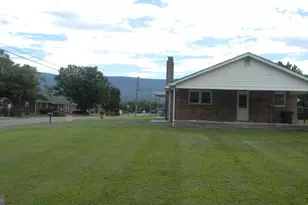 129 Apple Ave, Mount Jackson, VA 22842 - Photo 5