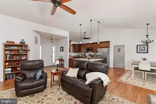 1915 Polk Rd, Edinburg, VA 22824 - Photo 9