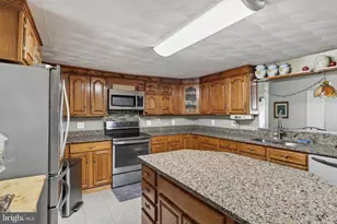 108 Homestead Ln, Maurertown, VA 22644 - Photo 3