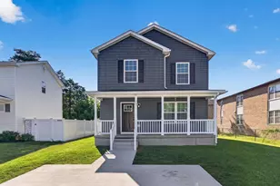 207 S Loudoun St, Strasburg, VA 22657 - Photo 1