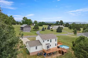 1233 Country Brook Rd, Toms Brook, VA 22660 - Photo 7