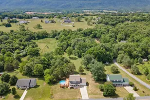 1233 Country Brook Rd, Toms Brook, VA 22660 - Photo 19