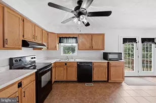252 Wise Ave, Strasburg, VA 22657 - Photo 11