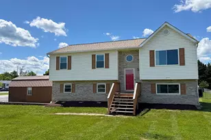 252 Wise Ave, Strasburg, VA 22657 - Photo 1
