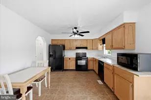 252 Wise Ave, Strasburg, VA 22657 - Photo 9