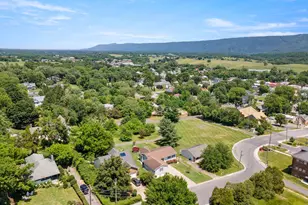 422 W Court St, Woodstock, VA 22664 - Photo 1