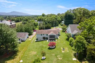 422 W Court St, Woodstock, VA 22664 - Photo 33