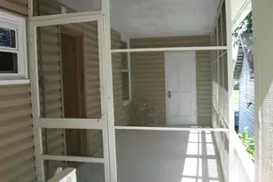323 S Church St, Woodstock, VA 22664 - Photo 9