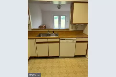 212 Pelham Drive, New Market, VA 22844 - Photo 5