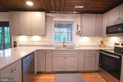 206 Dale, Basye, VA 22810 - Photo 21