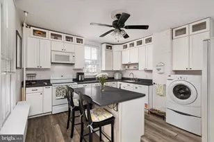 285 S Massanutten St, Strasburg, VA 22657 - Photo 11