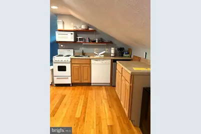 78 Cloverdale #REAR APT, Woodstock, VA 22664 - Photo 7