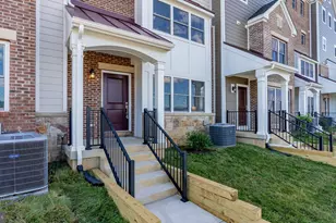 968 Orchard Ridge Pl, Woodstock, VA 22664 - Photo 3