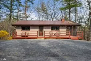 116 Palmer Rd, Basye, VA 22810 - Photo 1