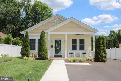 335 S Commerce Street, Woodstock, VA 22664 - Photo 1